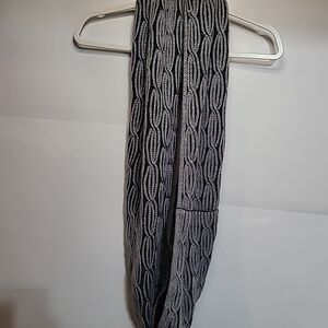 Elegant Black and Gray Scarf